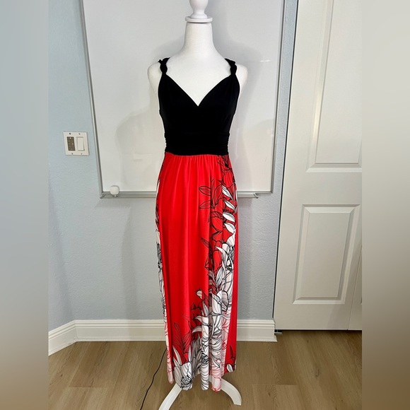 Maggy L 4P Maci Dress Black with Red Floral skirt - Picture 1 of 10
